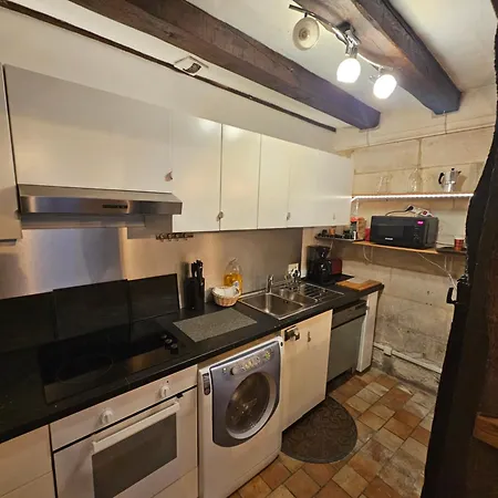 30 M2 En Hyper Centre De A Cote De La Place Plumereau * Tours