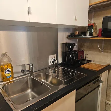 30 M2 En Hyper Centre De A Cote De La Place Plumereau Apartment